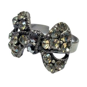 Vintage bow adjustable ring